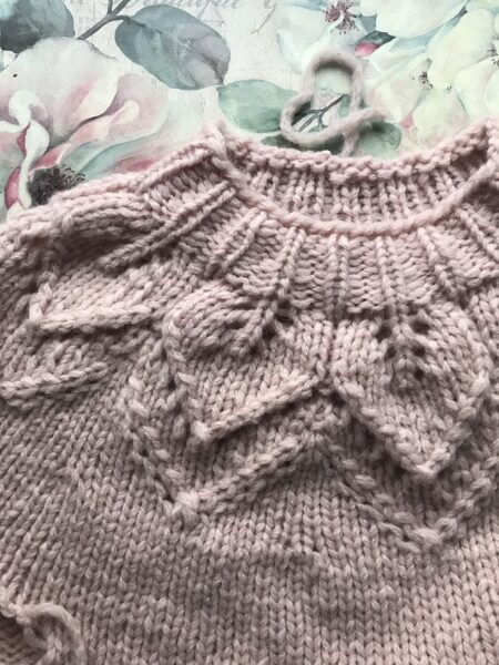 Lapu džemperis/Leaf sweater